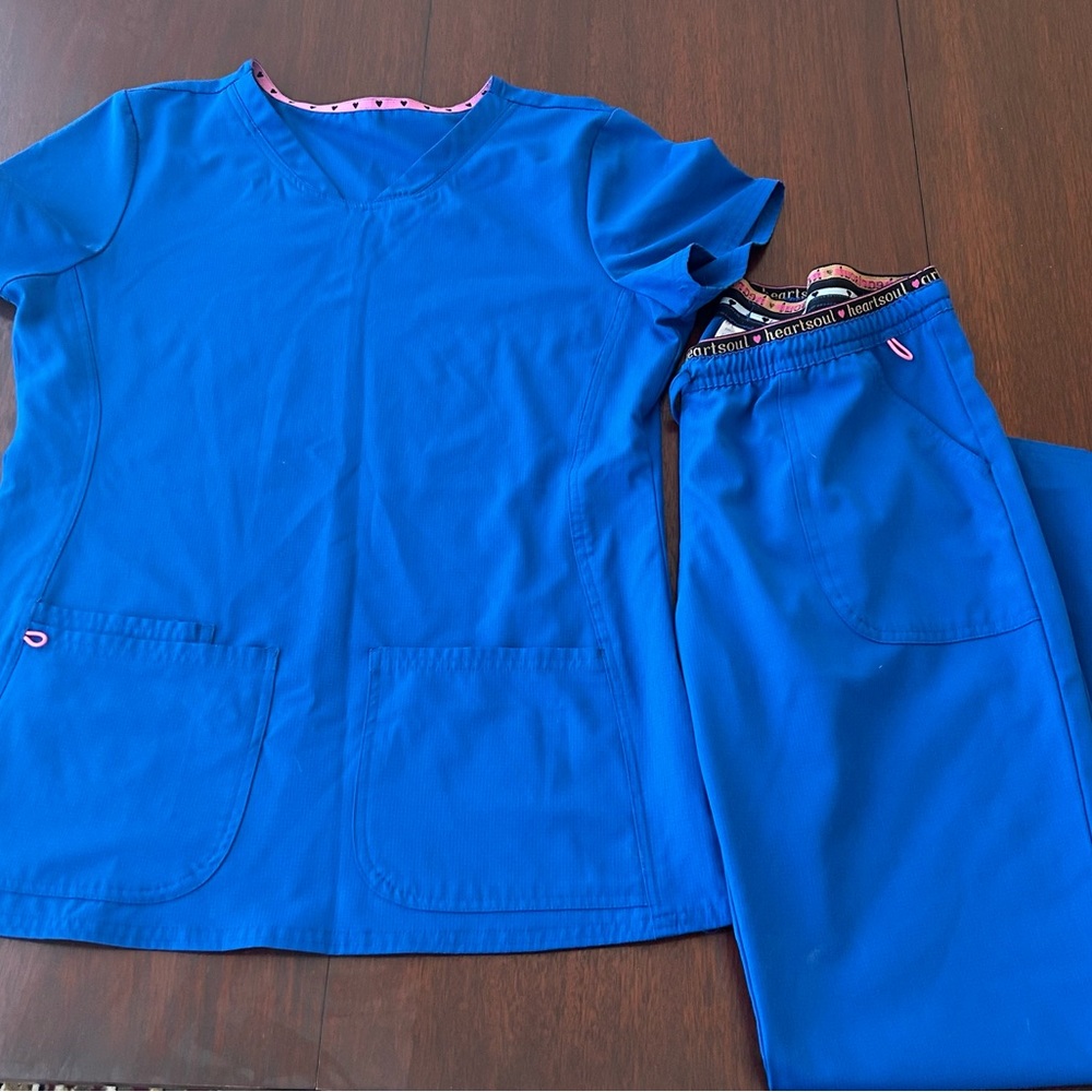 Heart Soul scrub set